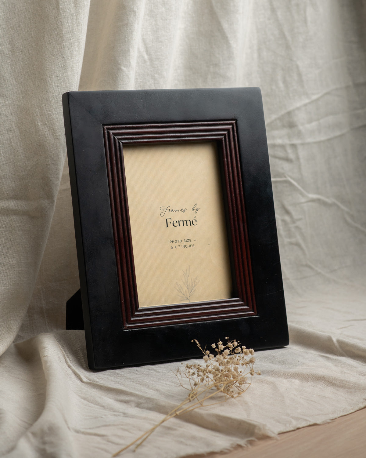Ferme Classic Wooden Photo Frame Black FPF100 - 5x7 inches