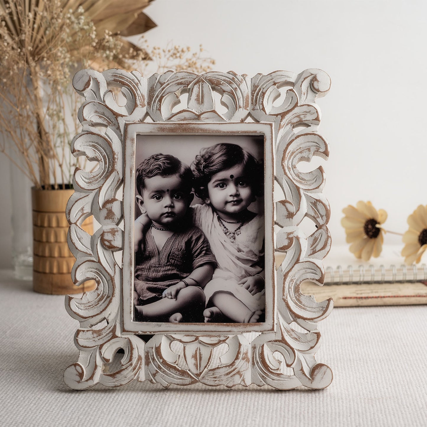 Ferme Vintage Rustic Wooden Photo Frame Hand Carved White FPF103 - 5x7 inches