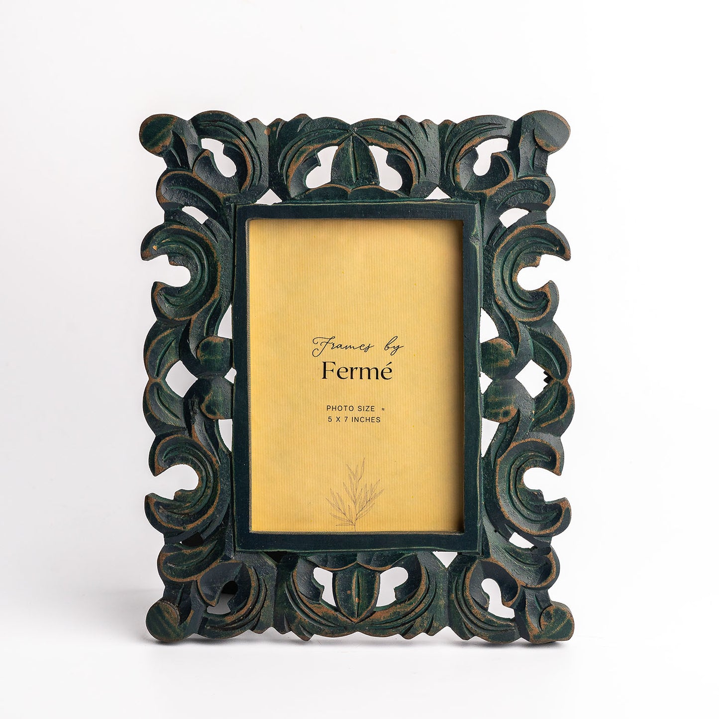 Natural Opulence: Handcrafted Green Carved Wooden Photo Frame, Radiating Artistry and Charm