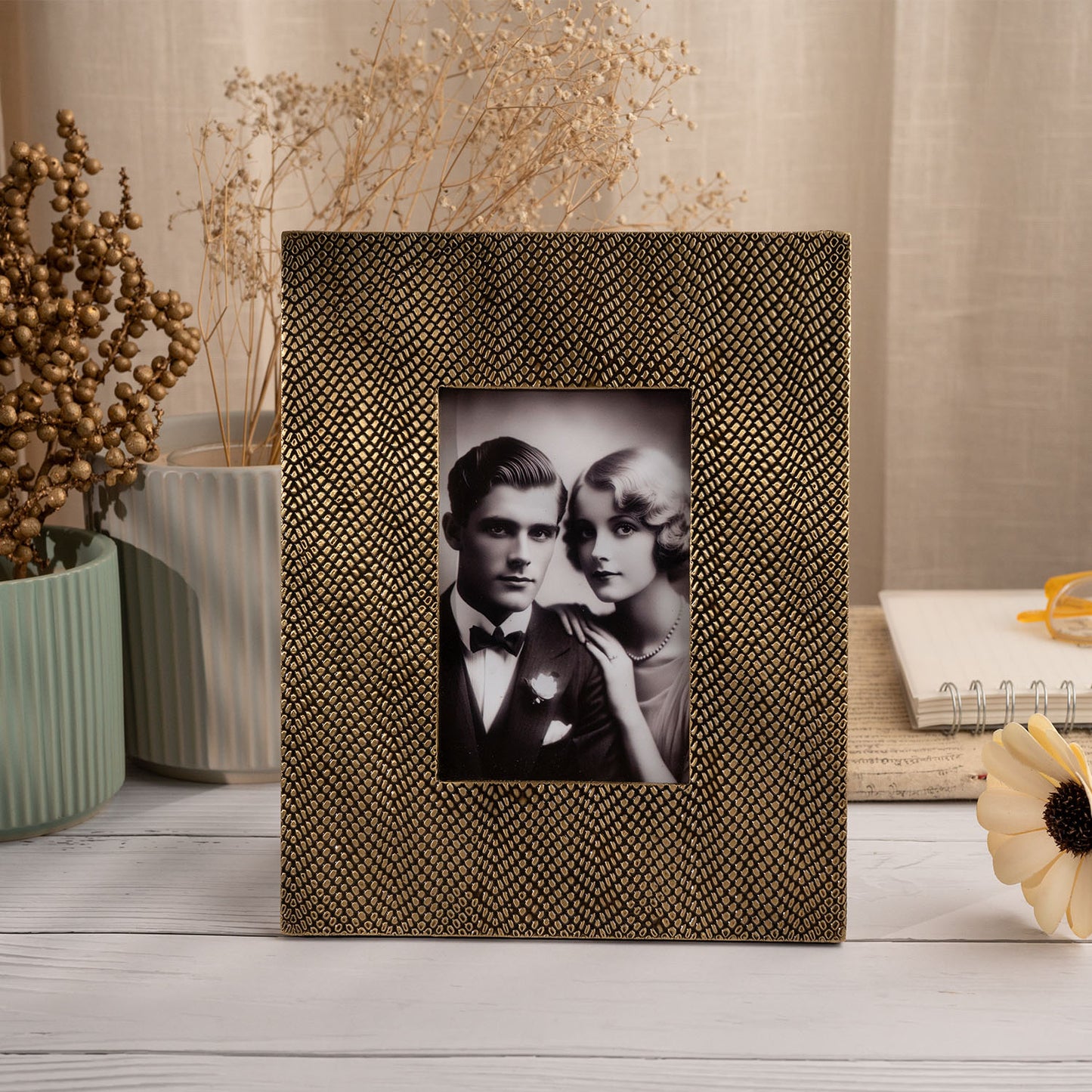 Ferme Premium Brass Metal Photo Frame FPF152 - 4x6 inches