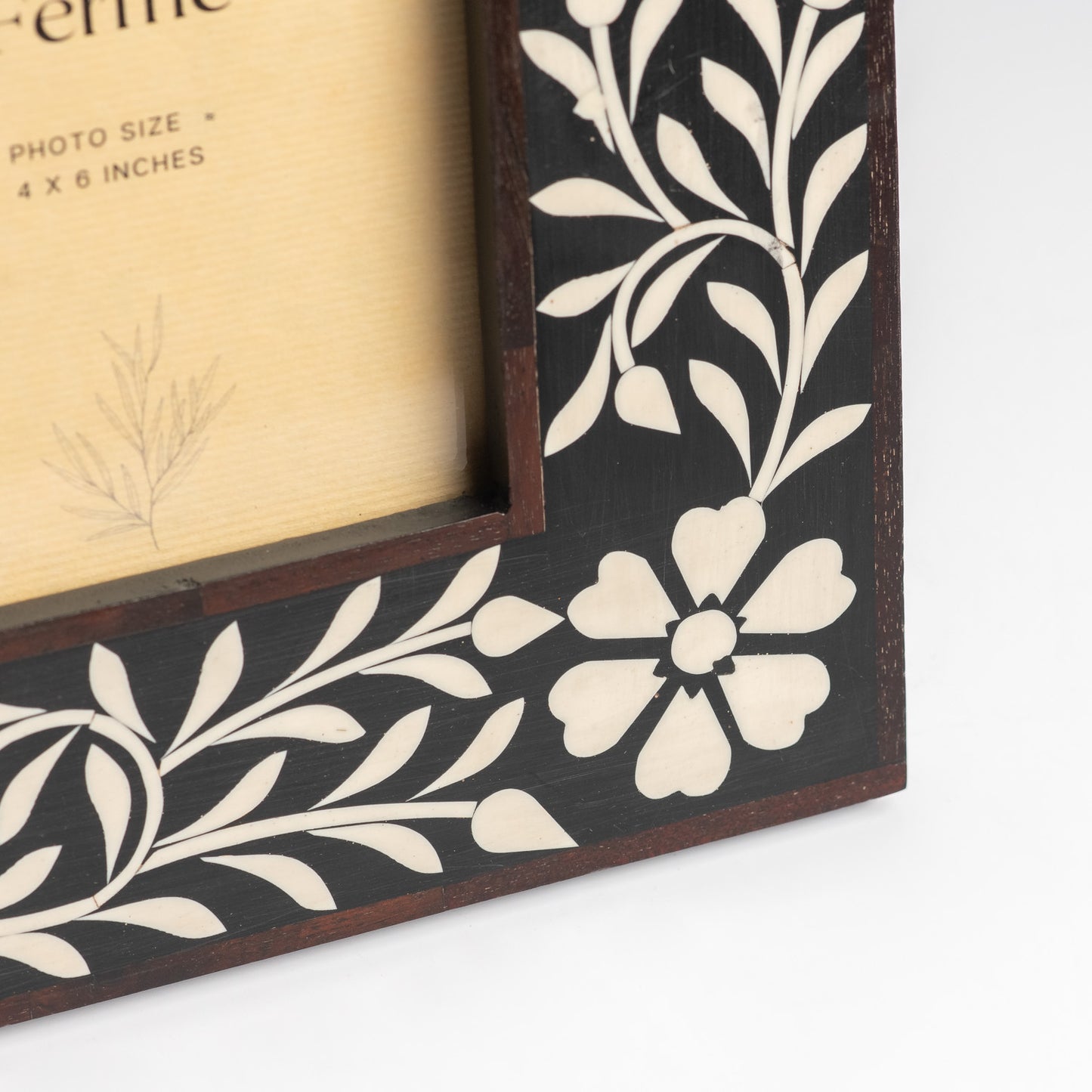 Ferme Wooden Floral Inlay Premium Photo Frame FPF088- 4x6 inches